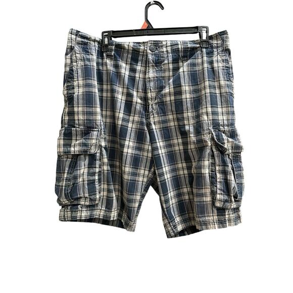 Old Navy Cargo Shorts Men 36 Green Plaid Flat Front - Picture 1 of 4